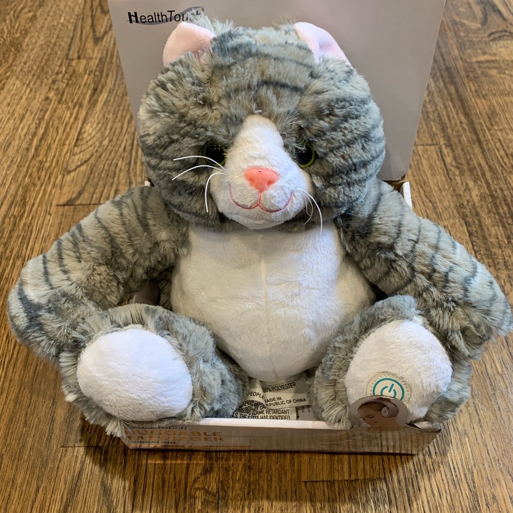 Health Touch Huggable Massager (Gray Kitten).